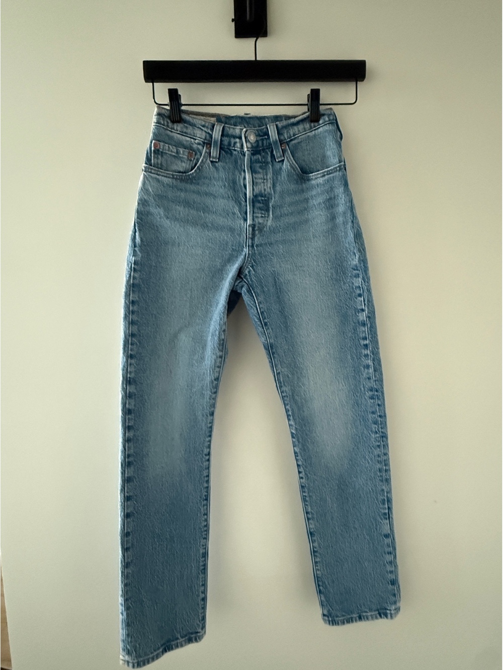 Levi's 501 Classic Fit Light Blue Denim Jeans | Size 25